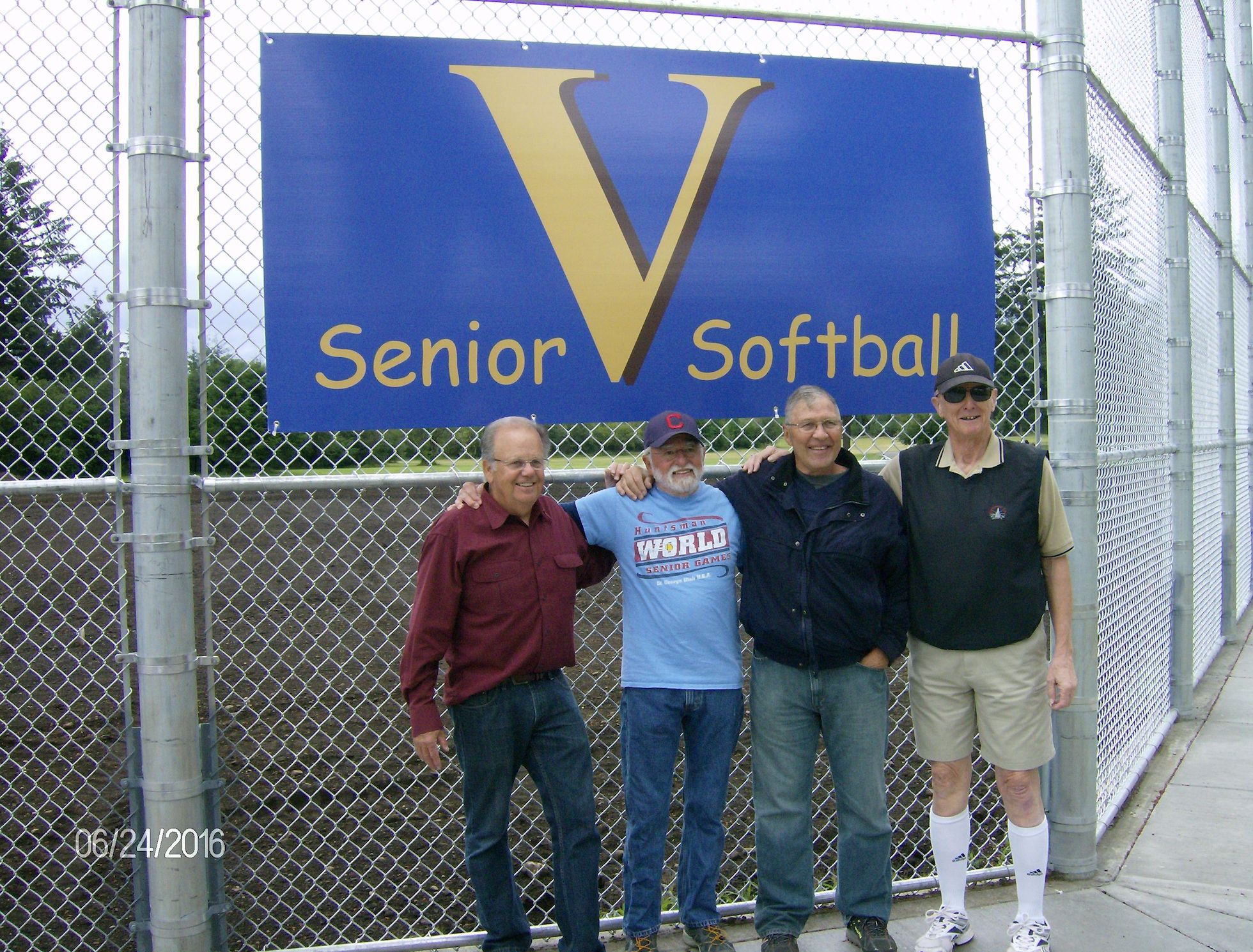 Volunteers and Building of the new field