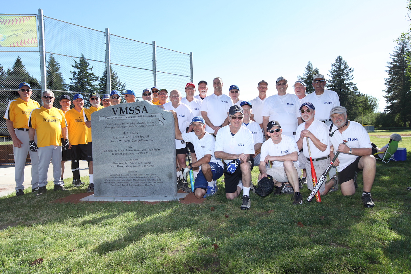 Volunteers and Building of the new field
